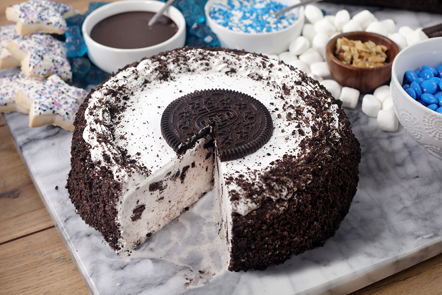Oreo dessert charcuterie board