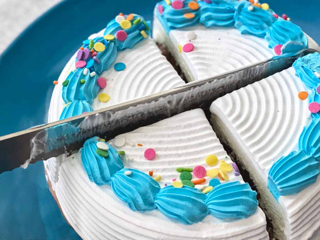 cutting ice cream cake
