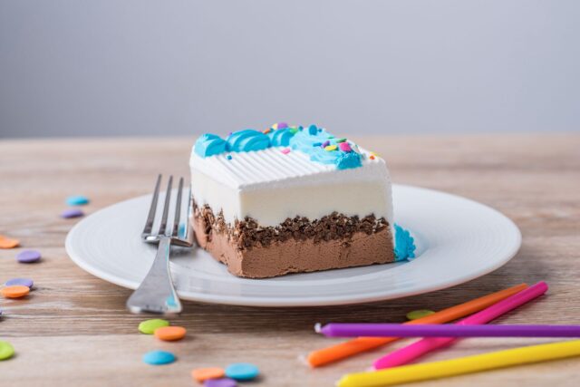 carvel ice cream cake