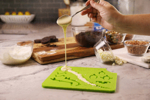 putting ingredients in mold 